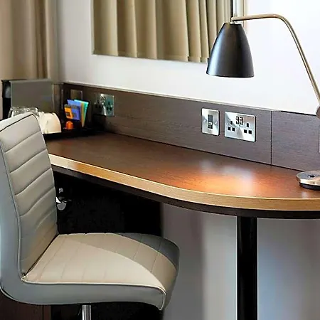 Premier Hotel 3*